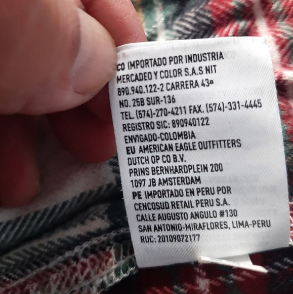 American Eagle Outfitters Plaid flannel classic fit - Picture 5 of 6